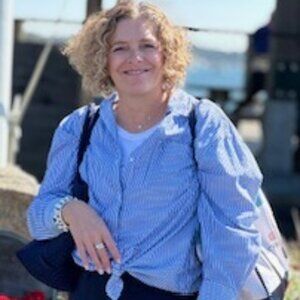 Meet your Posher, Julie